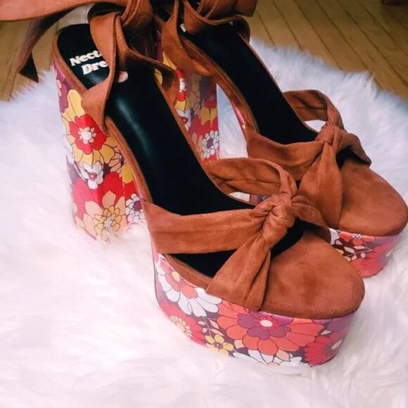 SOLD OUT - Picture 3 of 8